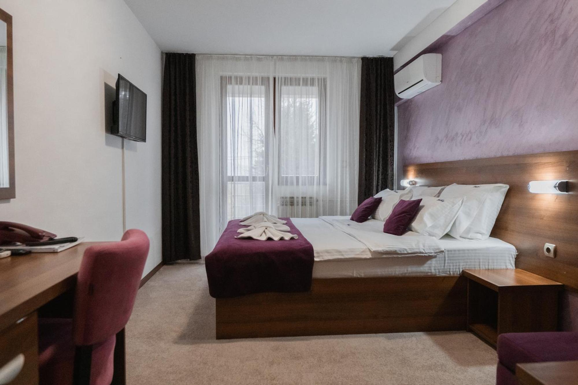 Hotel Damis Pale Ngoại thất bức ảnh