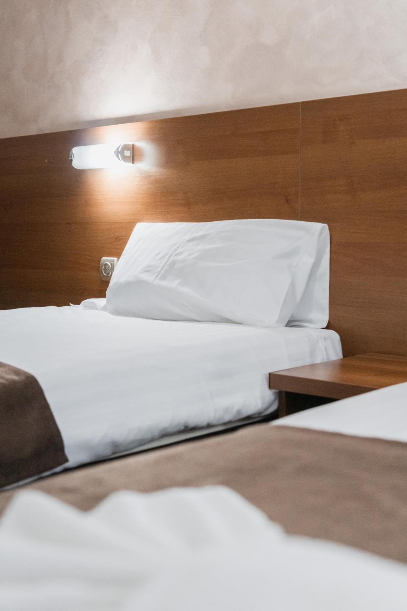 Hotel Damis Pale Ngoại thất bức ảnh