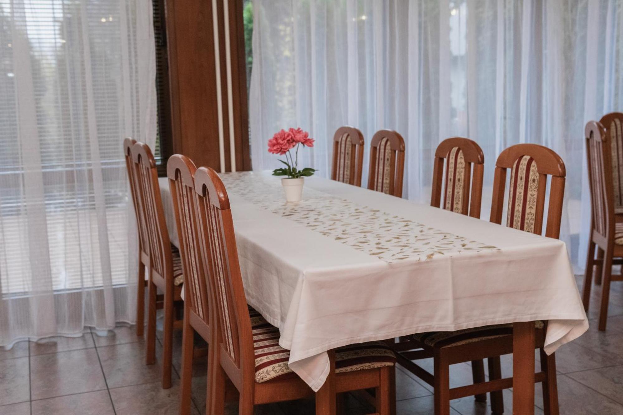 Hotel Damis Pale Ngoại thất bức ảnh