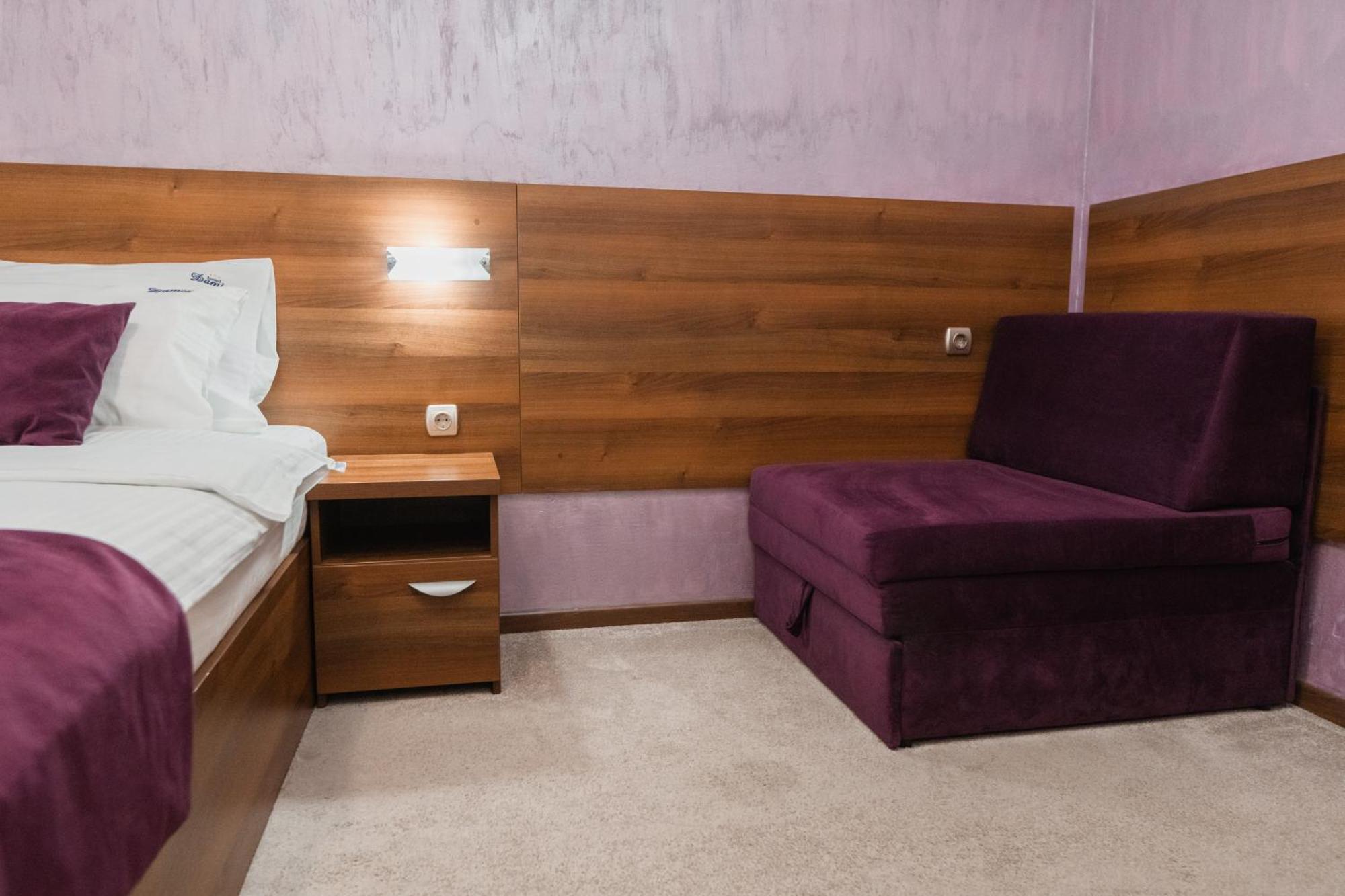 Hotel Damis Pale Ngoại thất bức ảnh