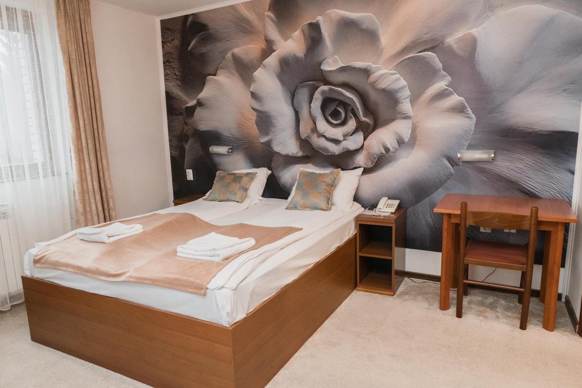 Hotel Damis Pale Ngoại thất bức ảnh