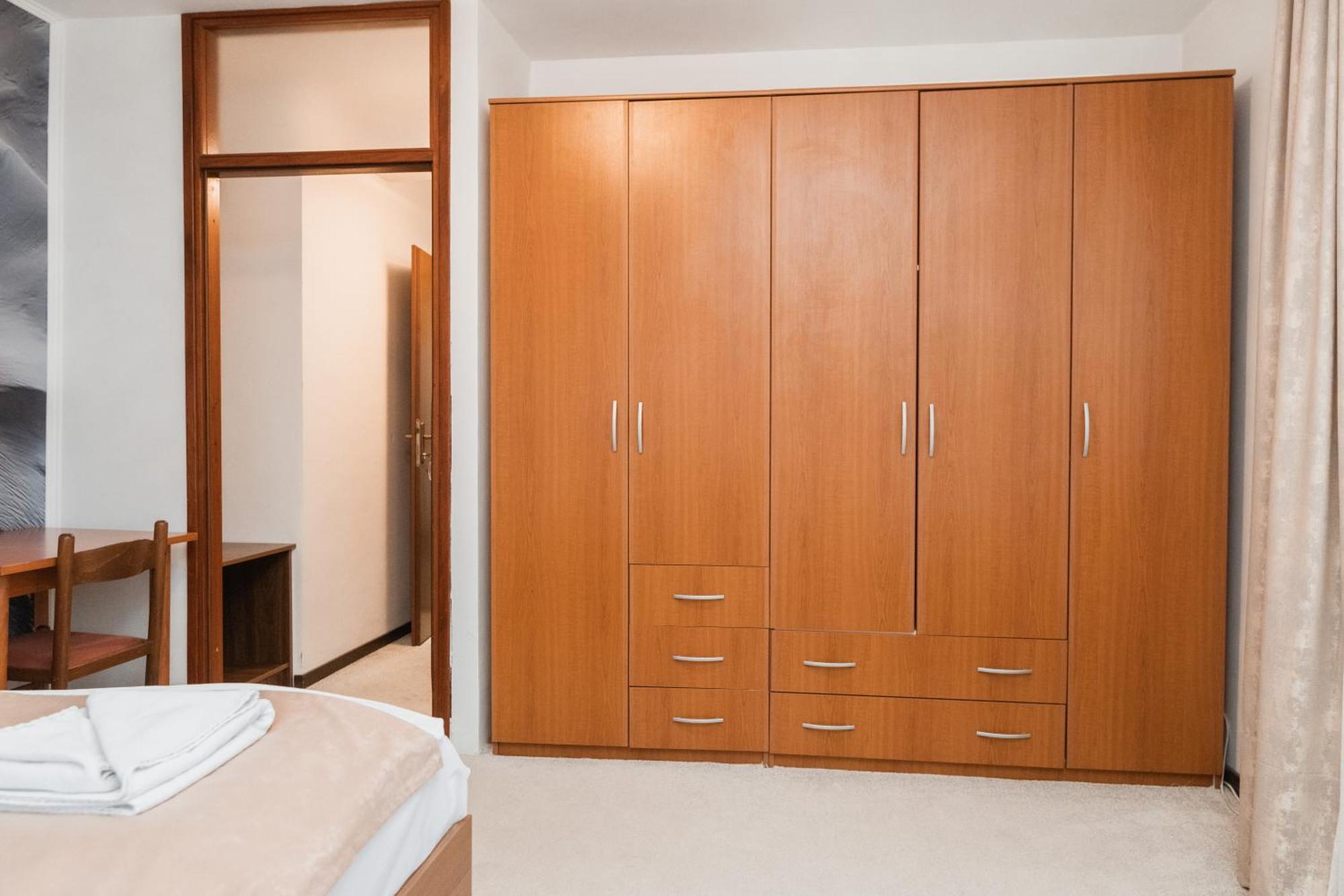 Hotel Damis Pale Ngoại thất bức ảnh